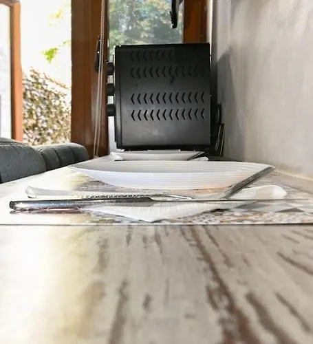 Velar 1bdr Apartment